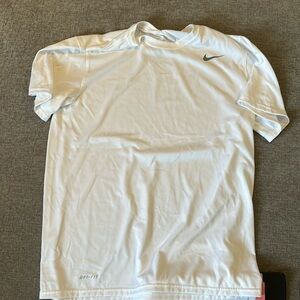 Large white nike dri fit t shirt